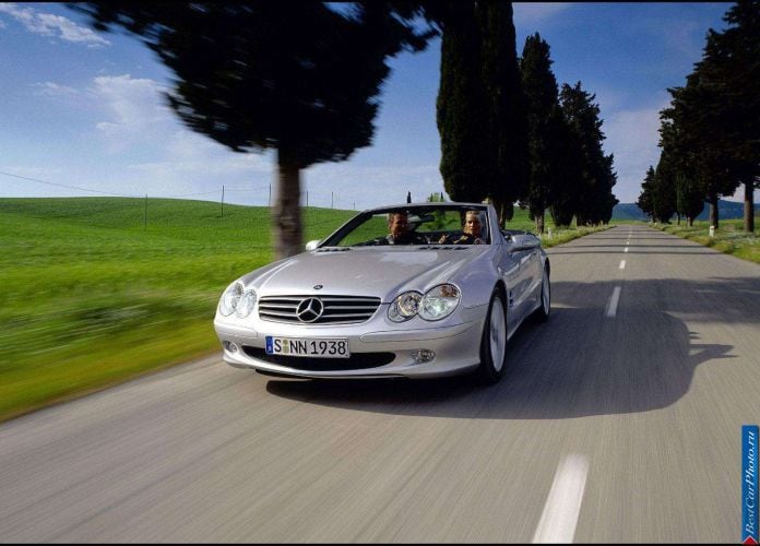 2003 Mercedes-Benz SL500 - фотография 7 из 153 2003 Mercedes-Benz SL500 - фотография 7 из 153