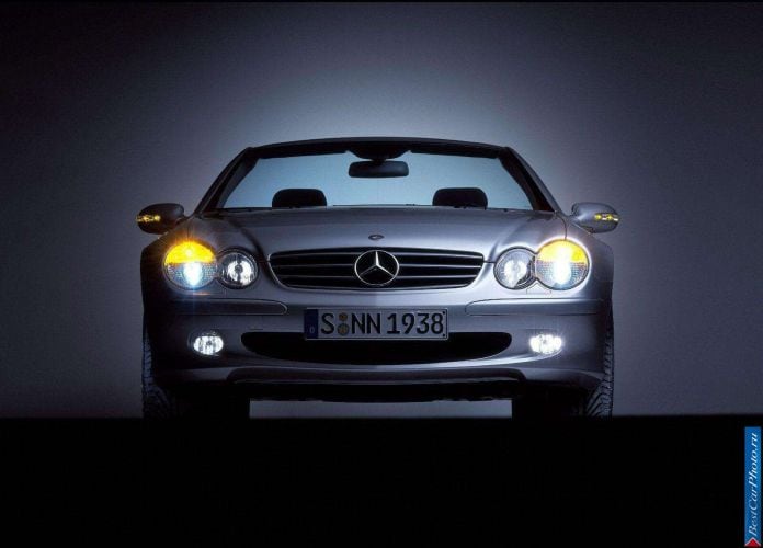 2003 Mercedes-Benz SL500 - фотография 30 из 153 2003 Mercedes-Benz SL500 - фотография 30 из 153