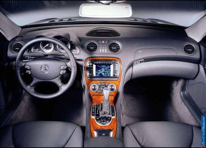2003 Mercedes-Benz SL500 - фотография 64 из 153 2003 Mercedes-Benz SL500 - фотография 64 из 153