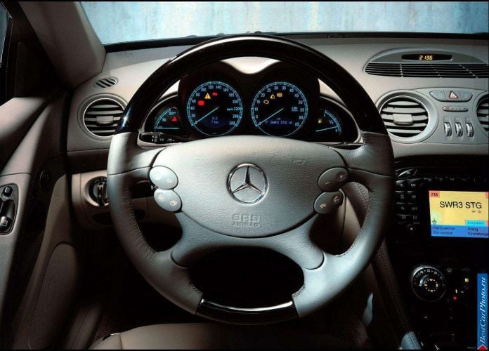 2003 Mercedes-Benz SL500 - фотография 71 из 153 2003 Mercedes-Benz SL500 - фотография 71 из 153