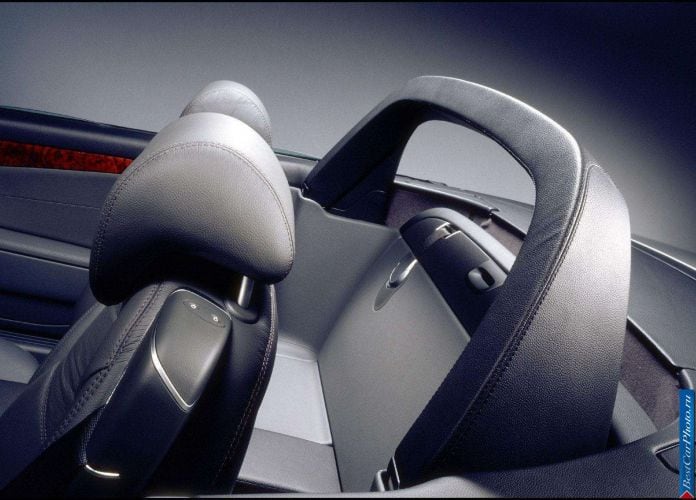 2003 Mercedes-Benz SL500 - фотография 77 из 153 2003 Mercedes-Benz SL500 - фотография 77 из 153