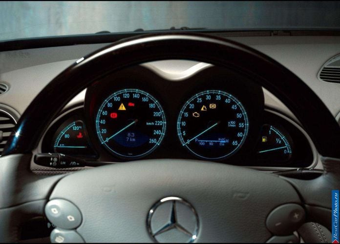 2003 Mercedes-Benz SL500 - фотография 89 из 153