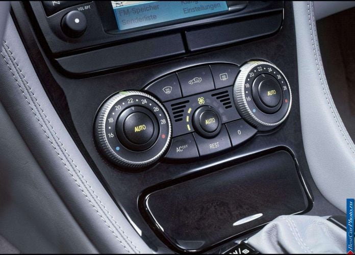 2003 Mercedes-Benz SL500 - фотография 93 из 153 2003 Mercedes-Benz SL500 - фотография 93 из 153