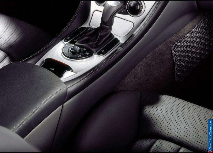 2003 Mercedes-Benz SL55 AMG - фотография 39 из 43 2003 Mercedes-Benz SL55 AMG - фотография 39 из 43