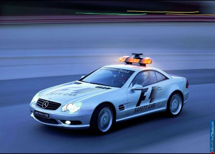 2003 Mercedes-Benz SL55 AMG F1 Safety Car - фотография 2 из 3 2003 Mercedes-Benz SL55 AMG F1 Safety Car - фотография 2 из 3