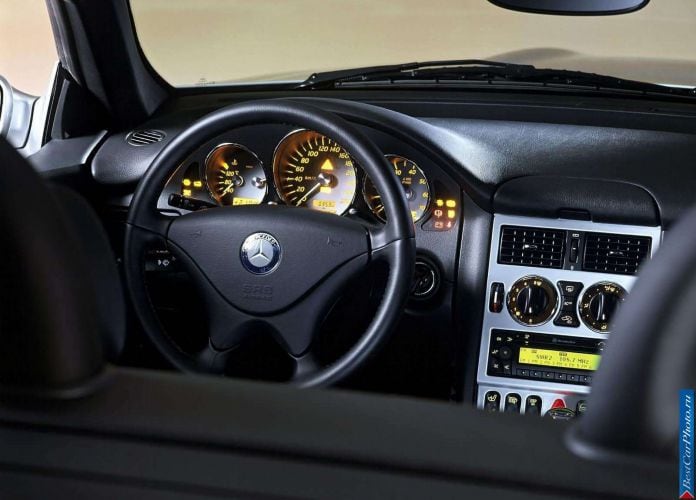 2003 Mercedes-Benz SLK Final Edition - фотография 7 из 14