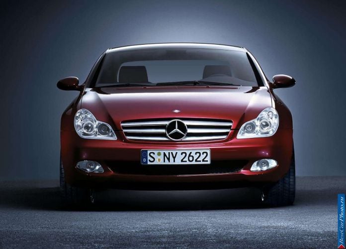 2003 Mercedes-Benz Vision CLS Concept - фотография 5 из 21 2003 Mercedes-Benz Vision CLS Concept - фотография 5 из 21