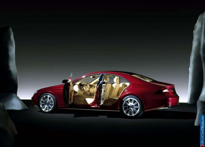 2003 Mercedes-Benz Vision CLS Concept - фотография 11 из 21 2003 Mercedes-Benz Vision CLS Concept - фотография 11 из 21
