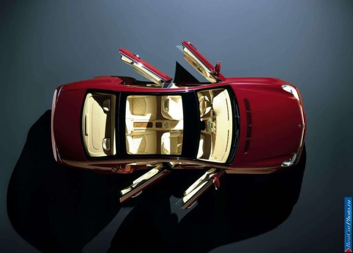 2003 Mercedes-Benz Vision CLS Concept - фотография 12 из 21 2003 Mercedes-Benz Vision CLS Concept - фотография 12 из 21