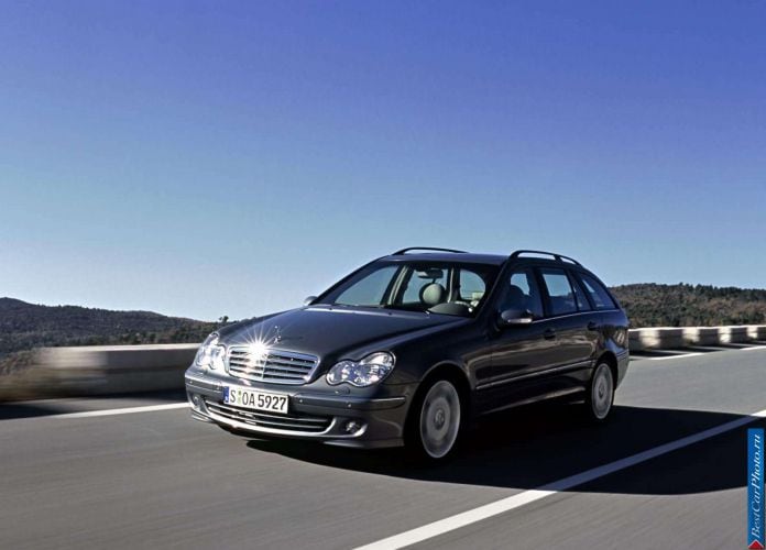 2004 Mercedes-Benz C200 CGi Estate Elegance - фотография 1 из 47