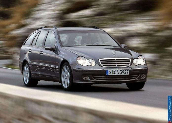 2004 Mercedes-Benz C200 CGi Estate Elegance - фотография 3 из 47