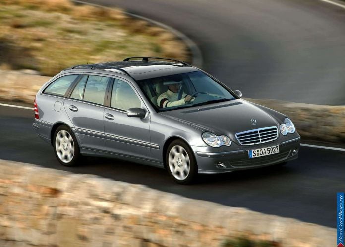 2004 Mercedes-Benz C200 CGi Estate Elegance - фотография 7 из 47 2004 Mercedes-Benz C200 CGi Estate Elegance - фотография 7 из 47