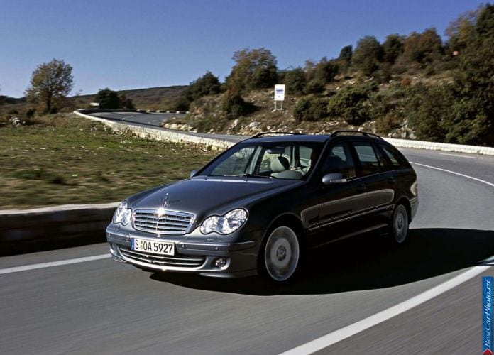 2004 Mercedes-Benz C200 CGi Estate Elegance - фотография 10 из 47