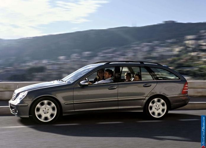 2004 Mercedes-Benz C200 CGi Estate Elegance - фотография 12 из 47