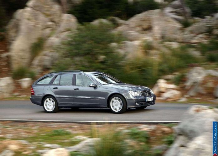 2004 Mercedes-Benz C200 CGi Estate Elegance - фотография 19 из 47