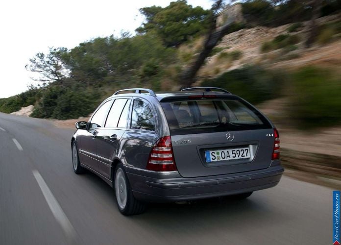 2004 Mercedes-Benz C200 CGi Estate Elegance - фотография 25 из 47 2004 Mercedes-Benz C200 CGi Estate Elegance - фотография 25 из 47