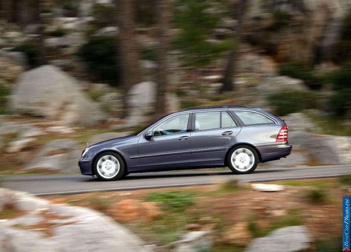 2004 Mercedes-Benz C200 CGi Estate Elegance - фотография 27 из 47 2004 Mercedes-Benz C200 CGi Estate Elegance - фотография 27 из 47