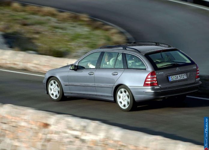 2004 Mercedes-Benz C200 CGi Estate Elegance - фотография 31 из 47 2004 Mercedes-Benz C200 CGi Estate Elegance - фотография 31 из 47