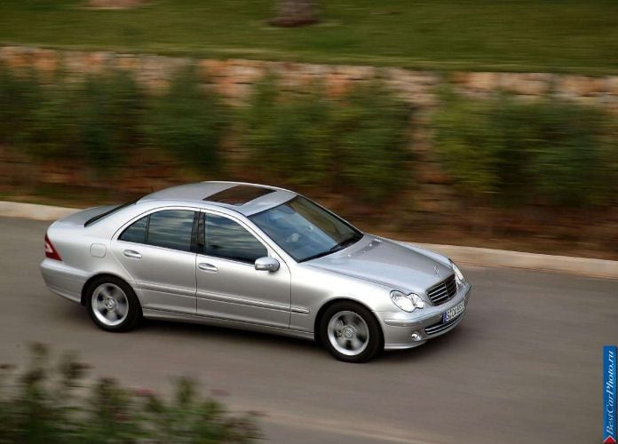 2004 Mercedes-Benz C220 CDi Avantgarde - фотография 16 из 58 2004 Mercedes-Benz C220 CDi Avantgarde - фотография 16 из 58