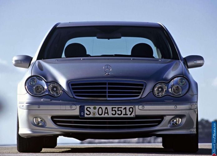 2004 Mercedes-Benz C220 CDi Avantgarde - фотография 24 из 58