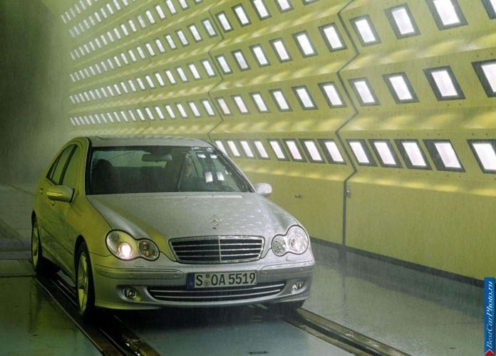 2004 Mercedes-Benz C220 CDi Avantgarde - фотография 52 из 58