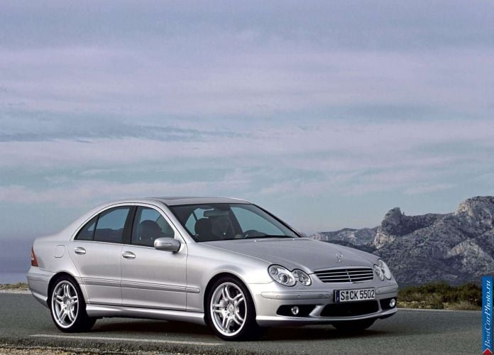 2004 Mercedes-Benz C55 AMG - фотография 4 из 25 2004 Mercedes-Benz C55 AMG - фотография 4 из 25
