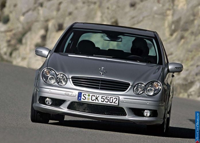 2004 Mercedes-Benz C55 AMG - фотография 10 из 25 2004 Mercedes-Benz C55 AMG - фотография 10 из 25