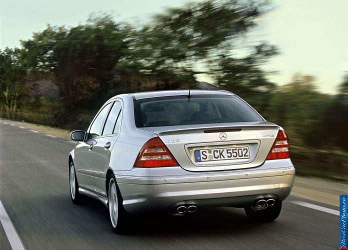 2004 Mercedes-Benz C55 AMG - фотография 14 из 25