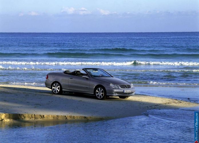 2004 Mercedes-Benz CLK Cabriolet - фотография 1 из 8 2004 Mercedes-Benz CLK Cabriolet - фотография 1 из 8
