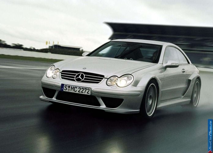 2004 Mercedes-Benz CLK DTM AMG - фотография 1 из 17