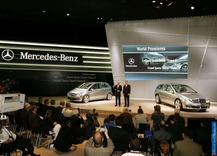 2004 Mercedes-Benz Compact Sports Tourer Vision B Concept - фотография 23 из 24 2004 Mercedes-Benz Compact Sports Tourer Vision B Concept - фотография 23 из 24