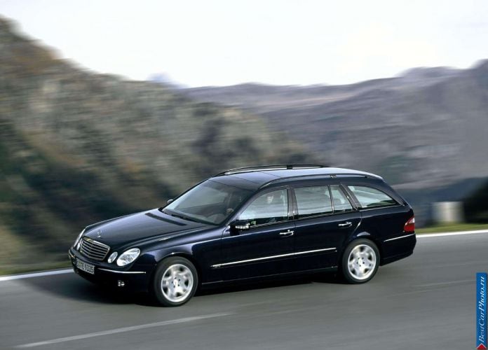 2004 Mercedes-Benz E350 Estate - фотография 5 из 22