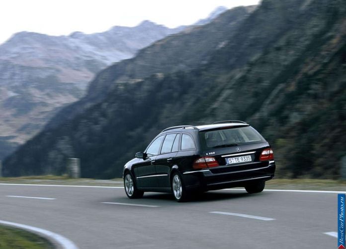 2004 Mercedes-Benz E350 Estate - фотография 7 из 22