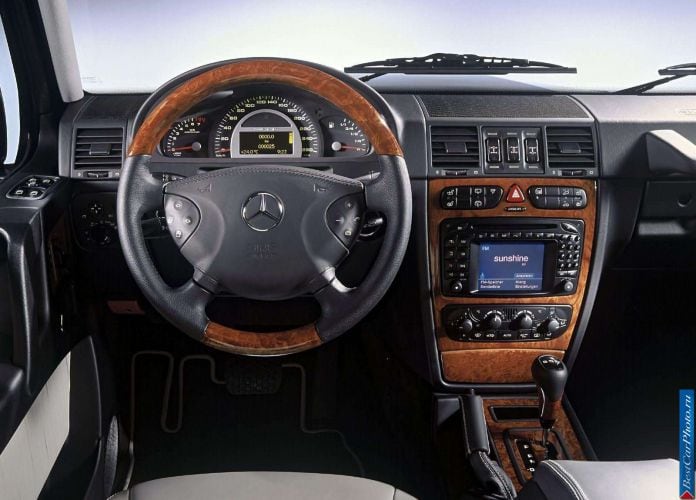2004 Mercedes-Benz G55 AMG Kompressor - фотография 27 из 37