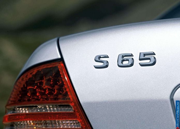 2004 Mercedes-Benz S65 AMG - фотография 9 из 10