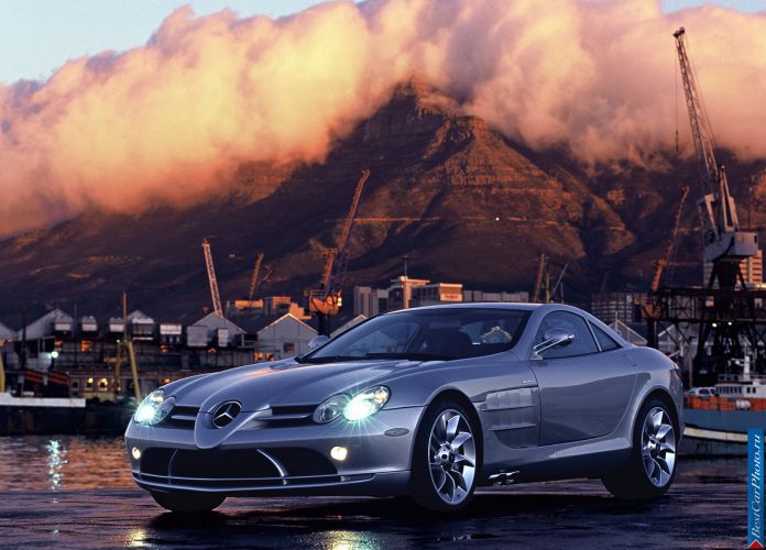 2004 Mercedes-Benz SLR McLaren - фотография 10 из 243