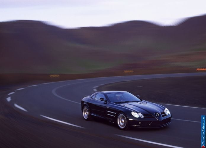 2004 Mercedes-Benz SLR McLaren - фотография 12 из 243