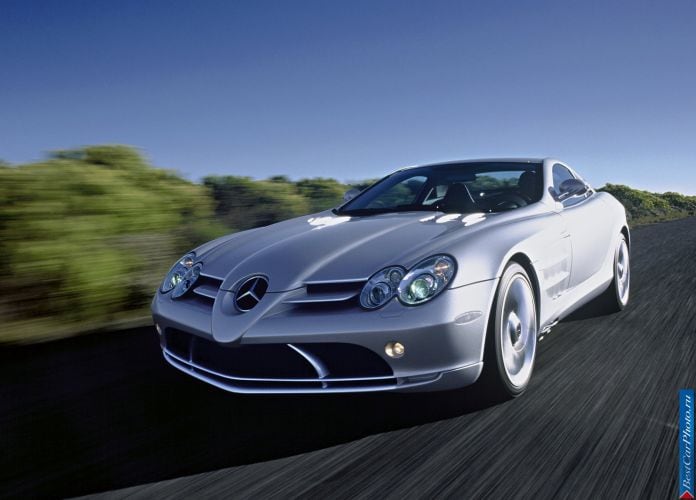 2004 Mercedes-Benz SLR McLaren - фотография 18 из 243 2004 Mercedes-Benz SLR McLaren - фотография 18 из 243