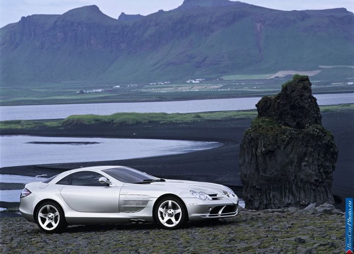 2004 Mercedes-Benz SLR McLaren - фотография 33 из 243 2004 Mercedes-Benz SLR McLaren - фотография 33 из 243