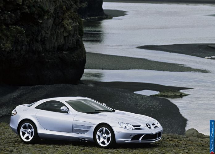 2004 Mercedes-Benz SLR McLaren - фотография 40 из 243 2004 Mercedes-Benz SLR McLaren - фотография 40 из 243