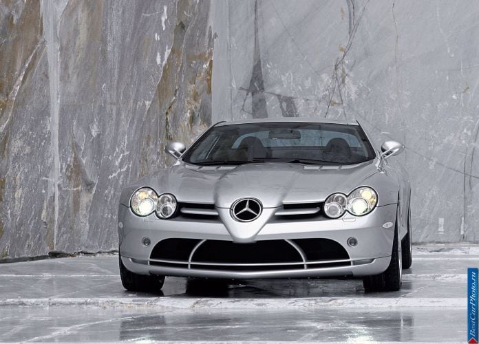 2004 Mercedes-Benz SLR McLaren - фотография 60 из 243 2004 Mercedes-Benz SLR McLaren - фотография 60 из 243