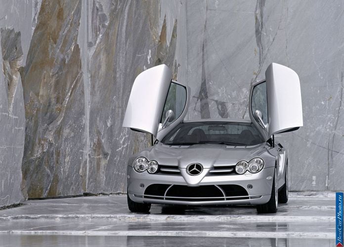 2004 Mercedes-Benz SLR McLaren - фотография 68 из 243 2004 Mercedes-Benz SLR McLaren - фотография 68 из 243