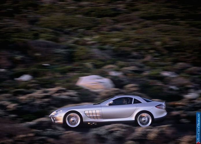 2004 Mercedes-Benz SLR McLaren - фотография 80 из 243 2004 Mercedes-Benz SLR McLaren - фотография 80 из 243