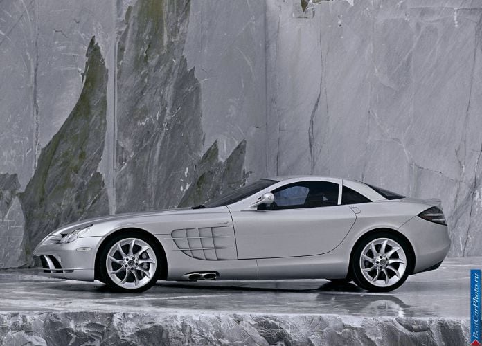 2004 Mercedes-Benz SLR McLaren - фотография 85 из 243 2004 Mercedes-Benz SLR McLaren - фотография 85 из 243