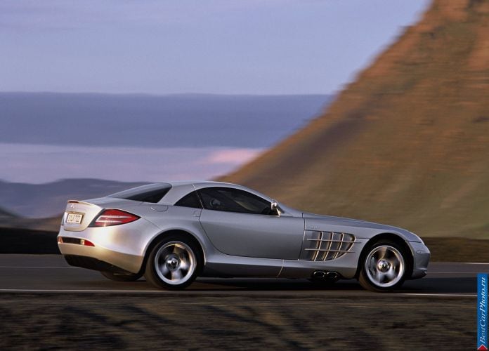 2004 Mercedes-Benz SLR McLaren - фотография 93 из 243