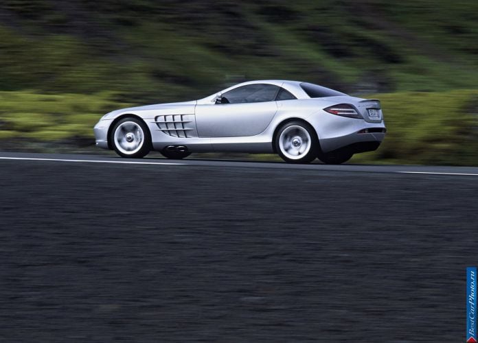 2004 Mercedes-Benz SLR McLaren - фотография 95 из 243