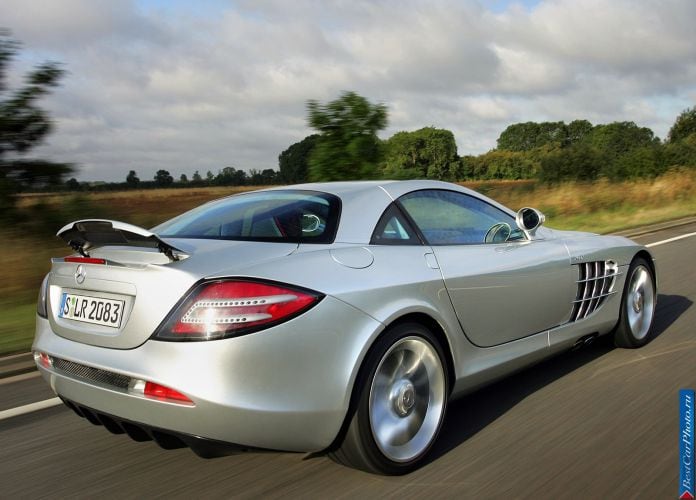 2004 Mercedes-Benz SLR McLaren - фотография 117 из 243 2004 Mercedes-Benz SLR McLaren - фотография 117 из 243