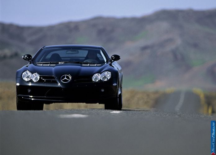 2004 Mercedes-Benz SLR McLaren - фотография 118 из 243 2004 Mercedes-Benz SLR McLaren - фотография 118 из 243
