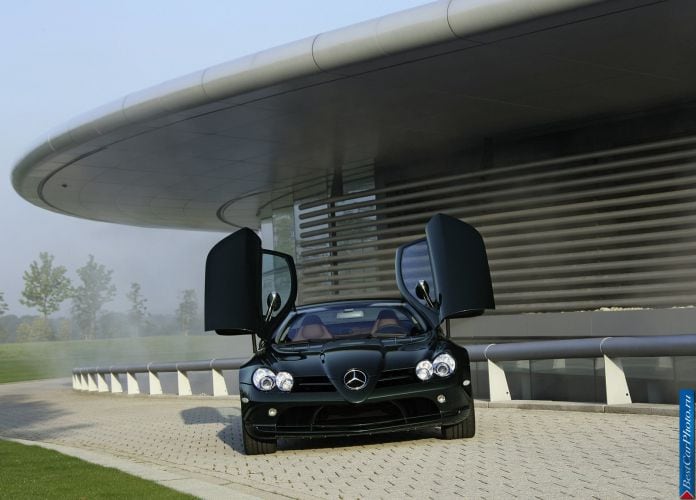 2004 Mercedes-Benz SLR McLaren - фотография 122 из 243 2004 Mercedes-Benz SLR McLaren - фотография 122 из 243