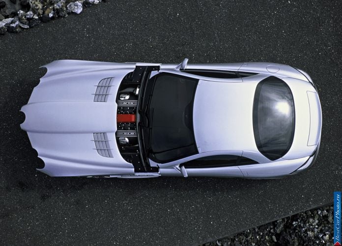 2004 Mercedes-Benz SLR McLaren - фотография 127 из 243 2004 Mercedes-Benz SLR McLaren - фотография 127 из 243